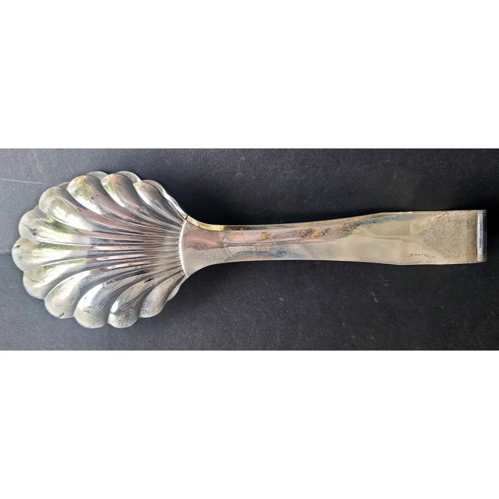 International Silver‎ Company 9 Inch Silverplated Shell Serving Tong NEW in Box